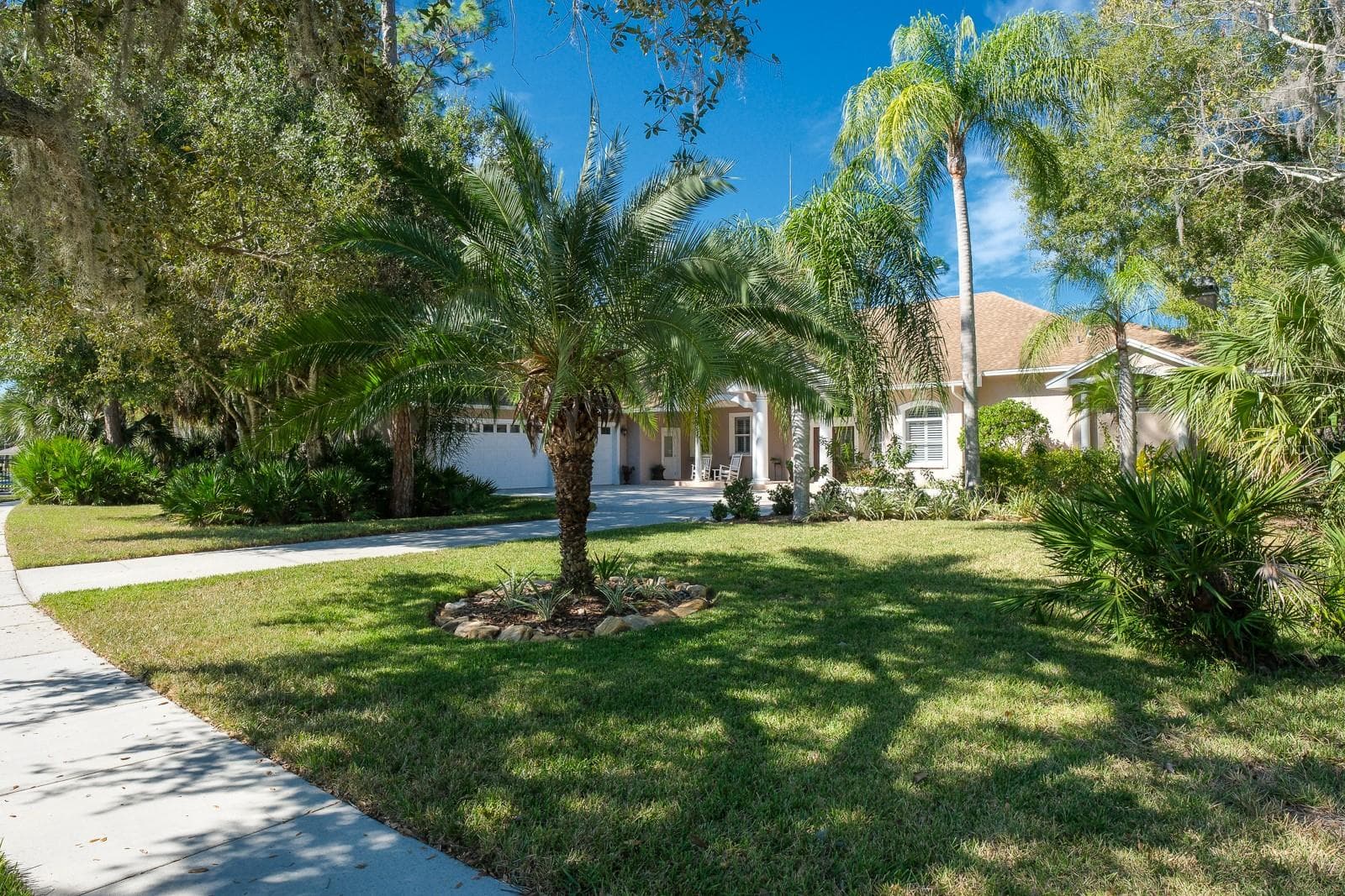 110 Deerpath Dr photo 3