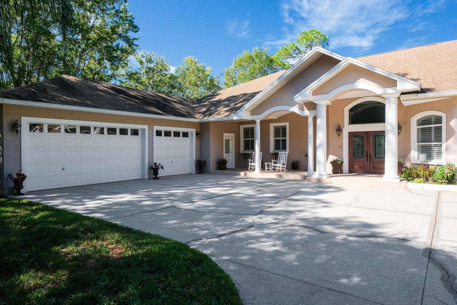 110 Deerpath Dr photo 5
