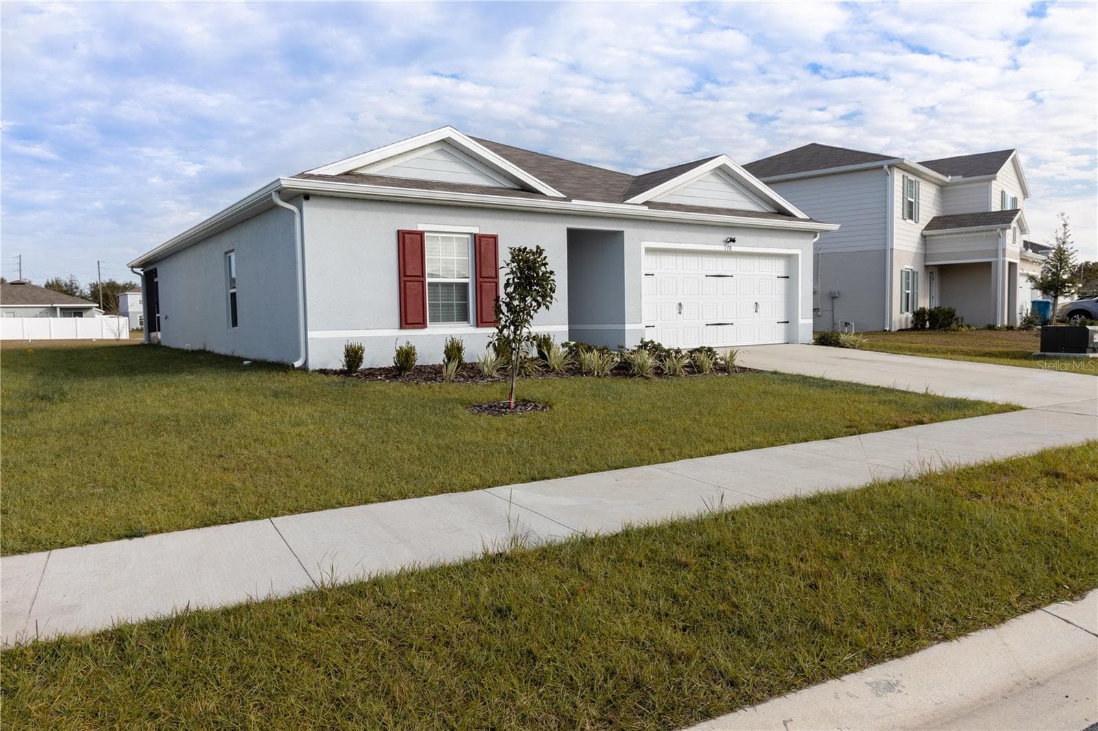178 Brofield St photo 4