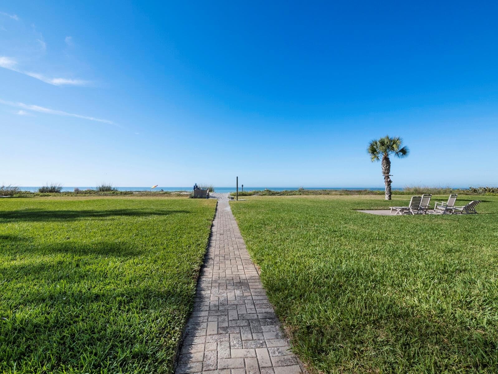 5231 Gulf Of Mexico Dr #104 photo 3