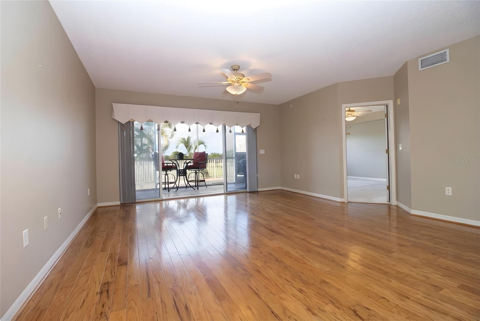 1200 Country Club Dr #1101 photo 5