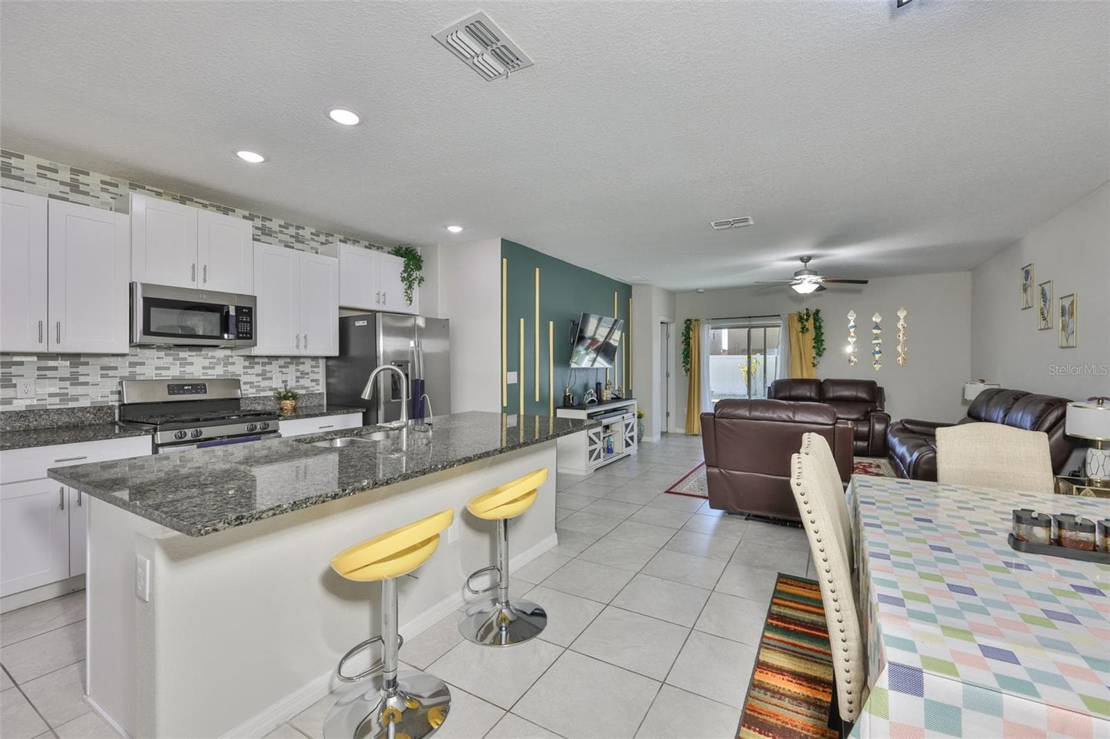 10335 Shady Preserve Dr photo 3