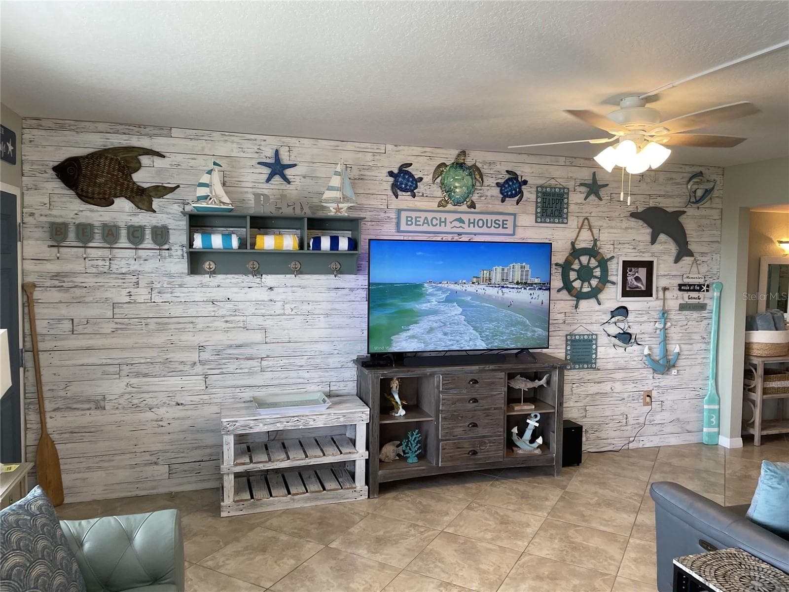 445 Hamden Dr #505 photo 5