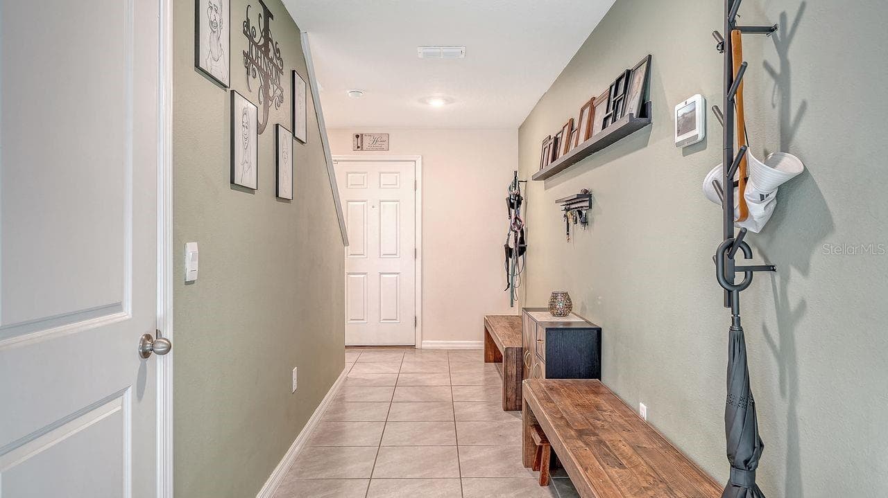 10206 Charlotte Dr photo 5
