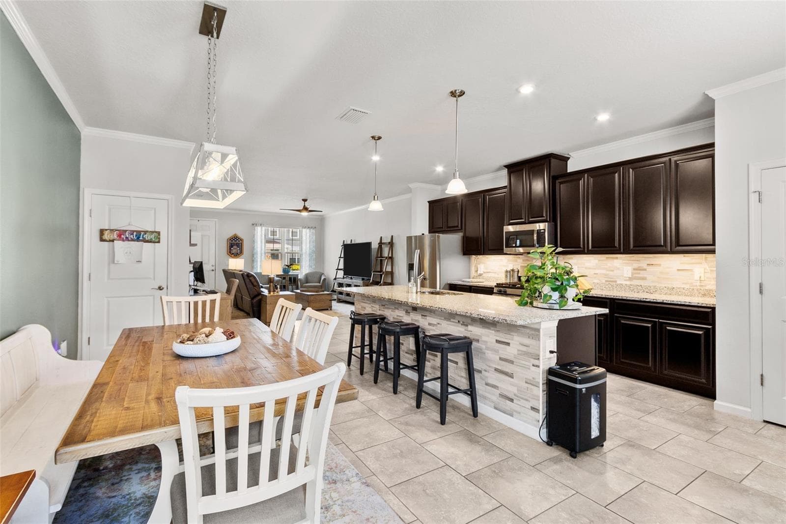 2421 Hearth Dr photo 4