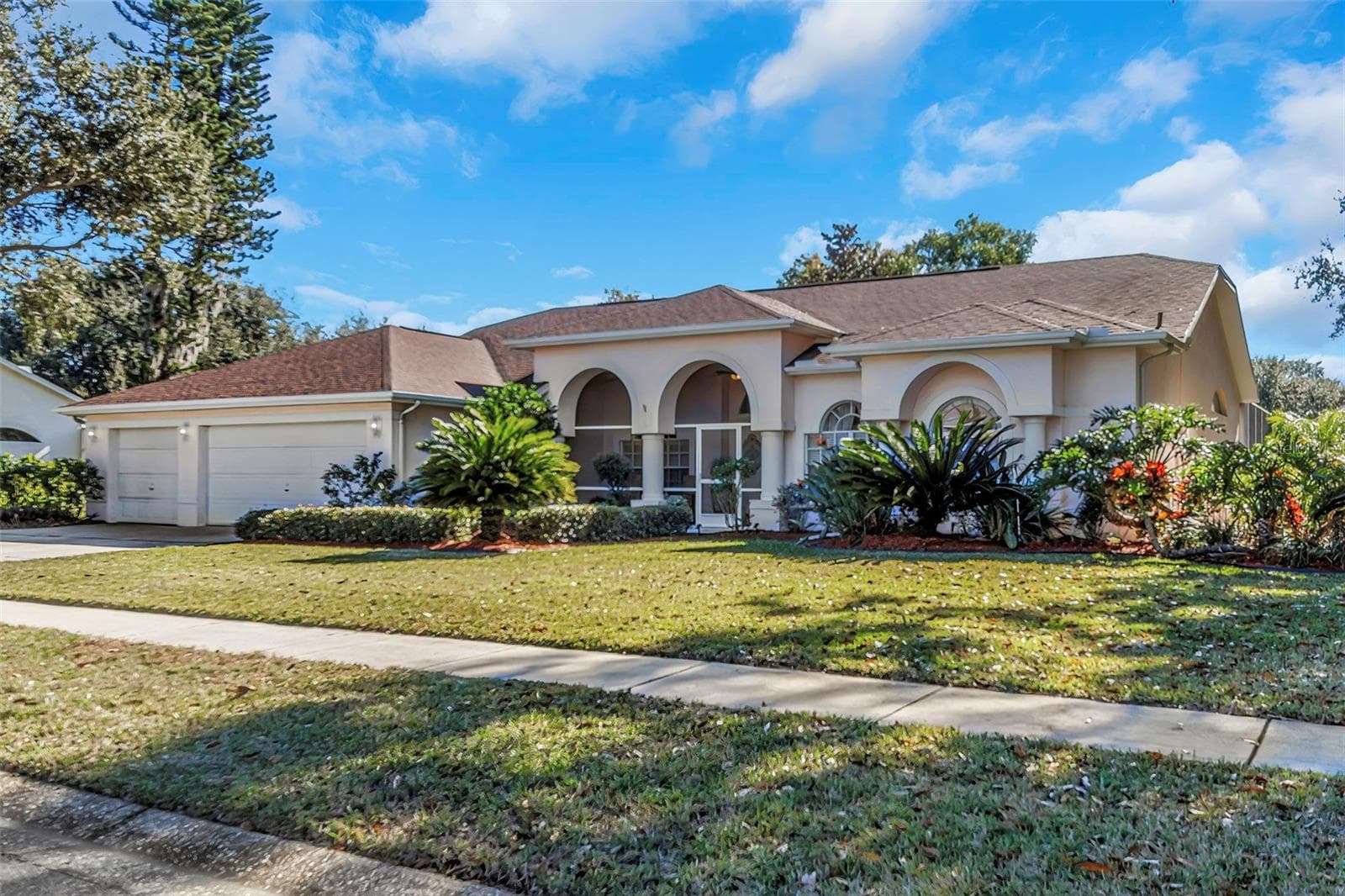 1518 Fishing Lake Dr photo 3