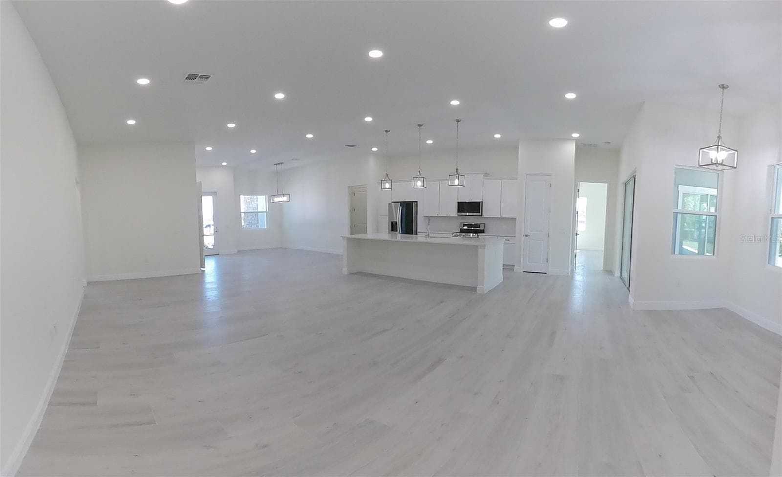 163 Blazing Star Ave photo 5