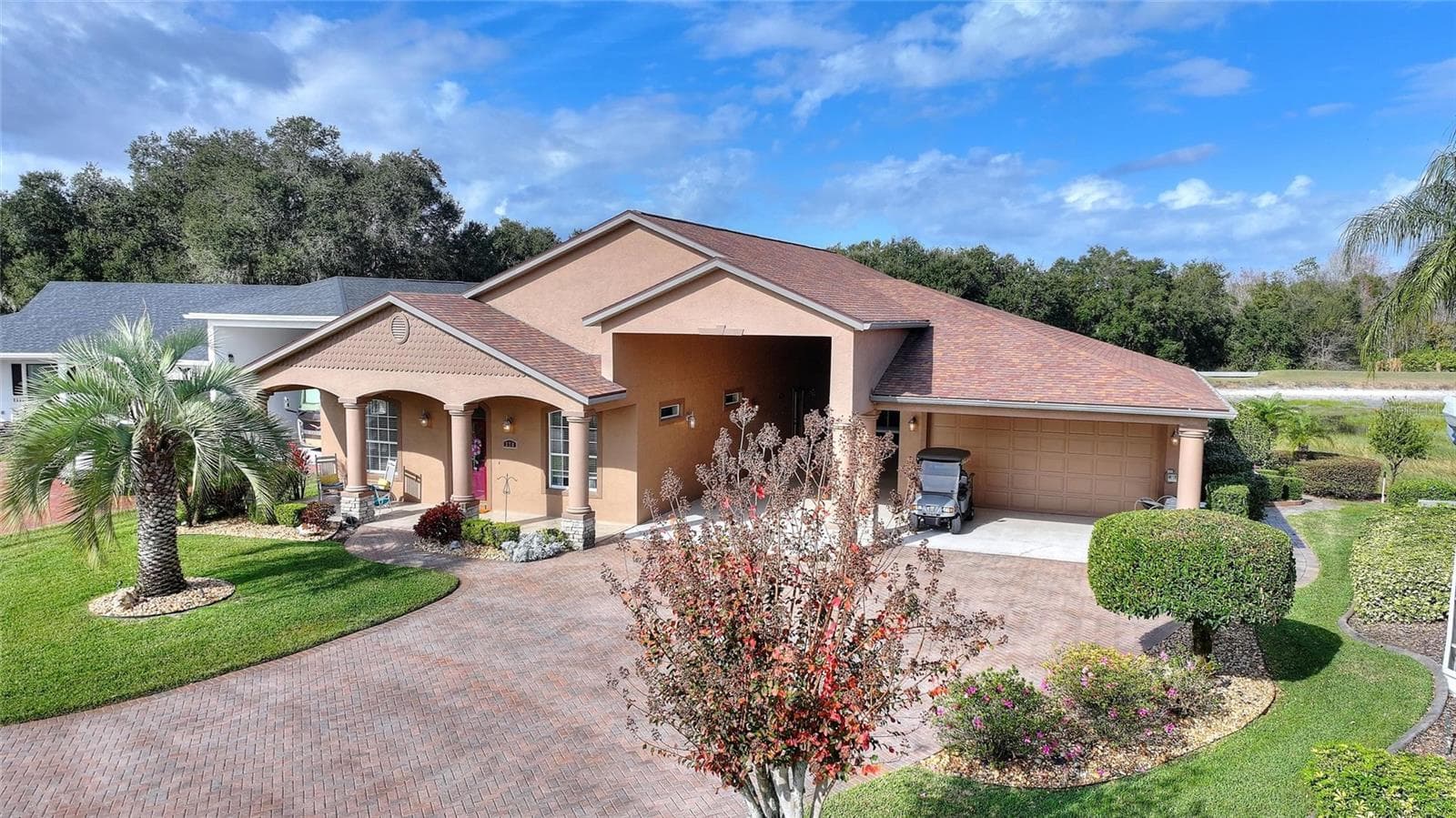 370 Meandering Way