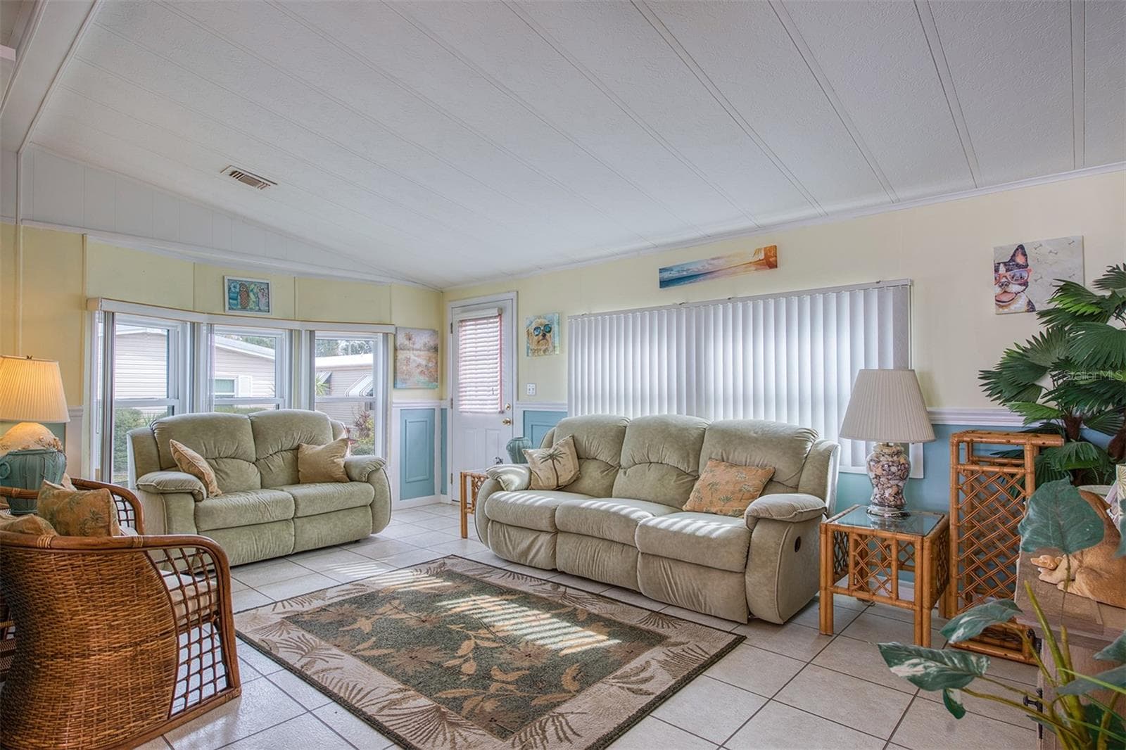 83 Pelican Dr N photo 4
