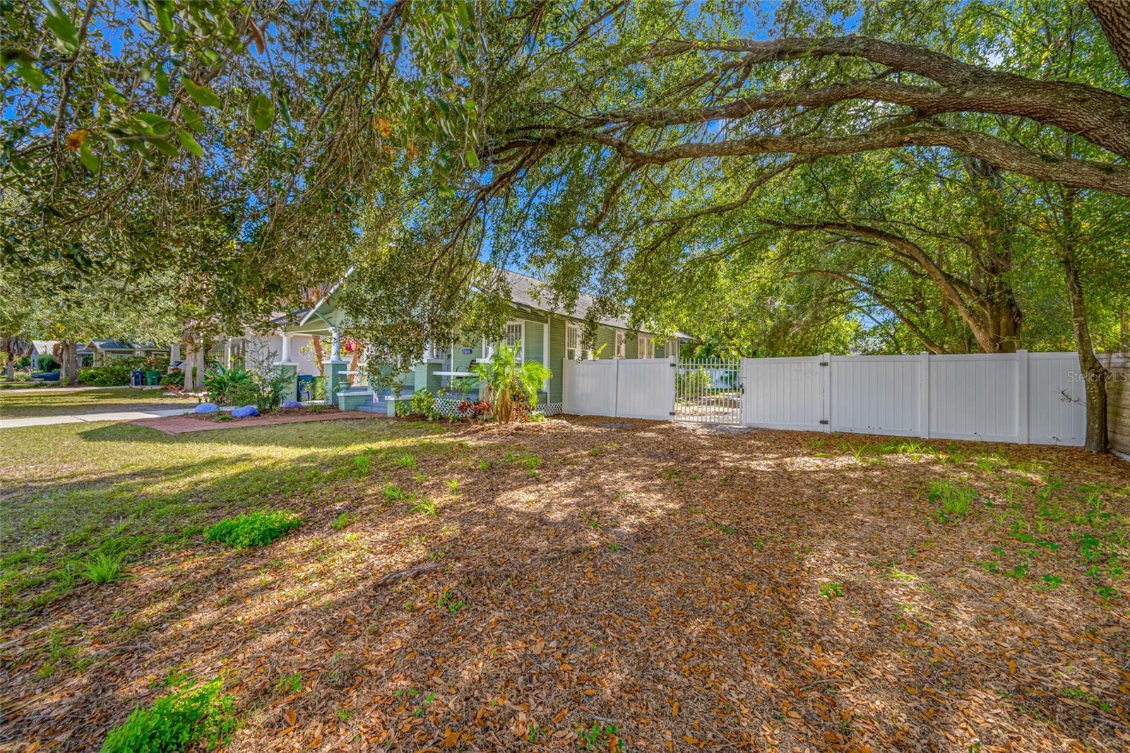 304 W Henry Ave photo 3