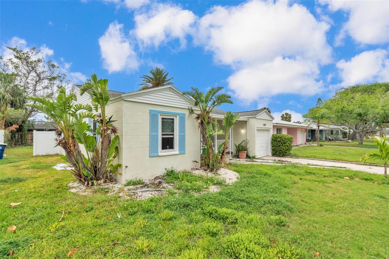 752 Lantana Ave photo 3