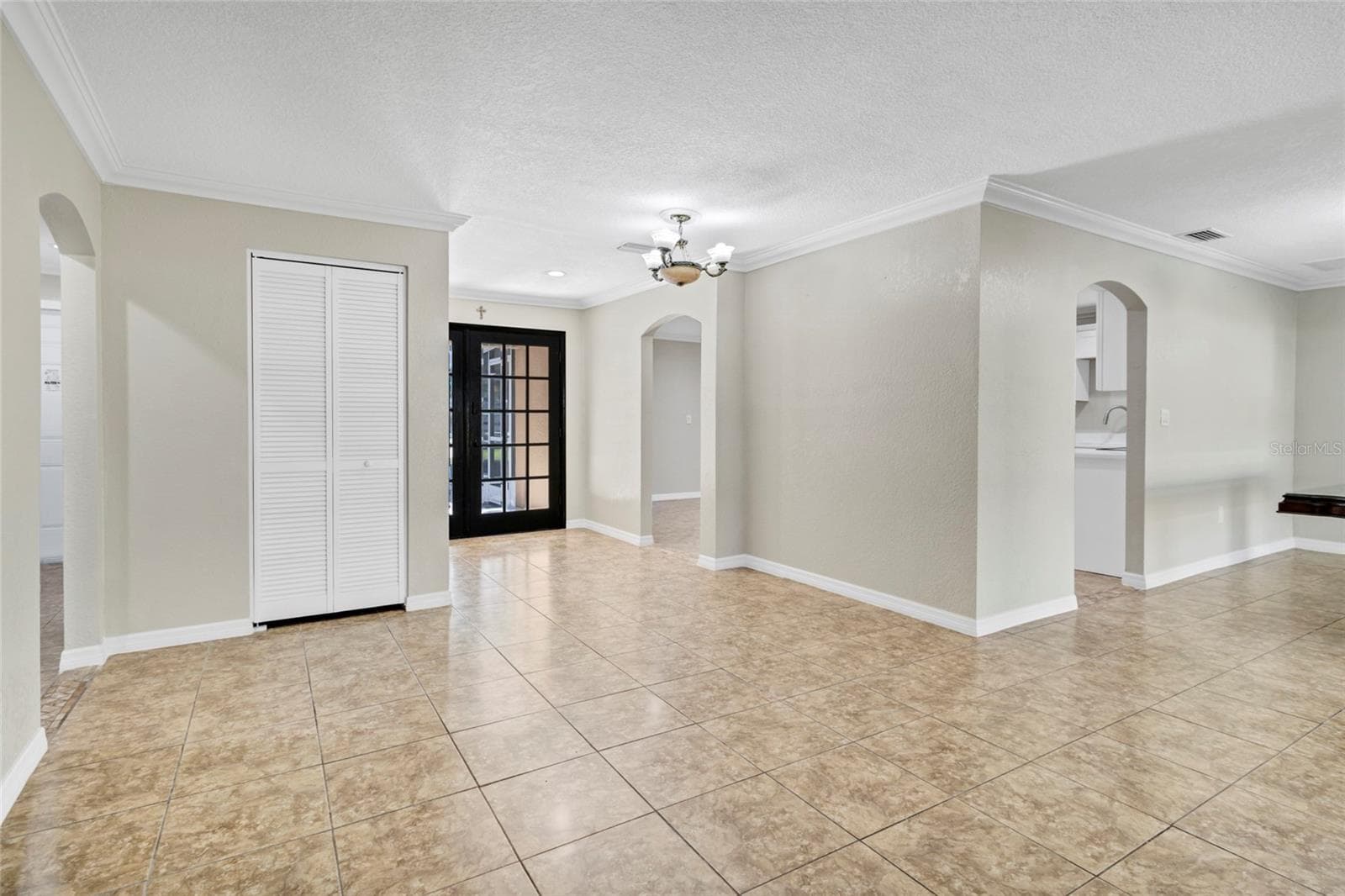 915 Seminole Blvd photo 5