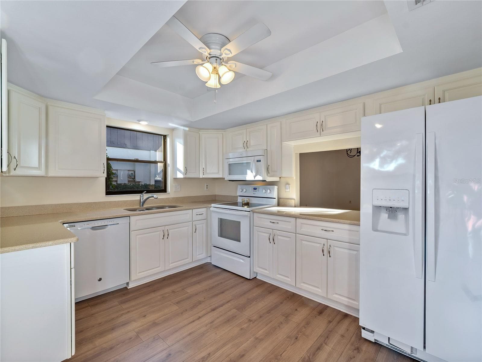 365 Oak Hill Way #32 photo 4