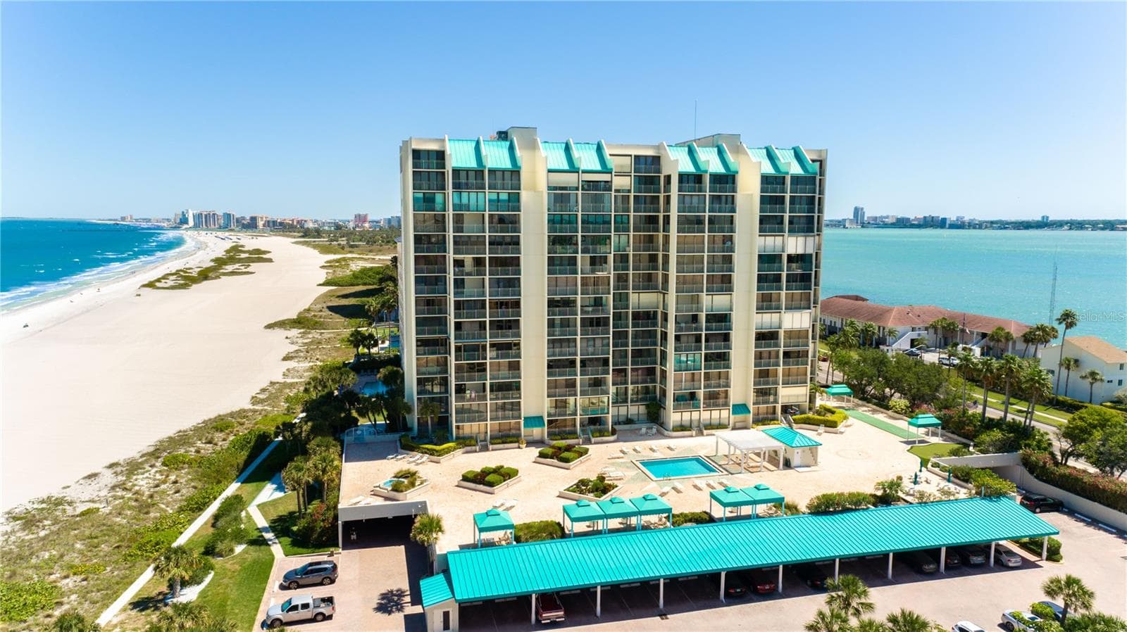 1380 Gulf Blvd #805 photo 3