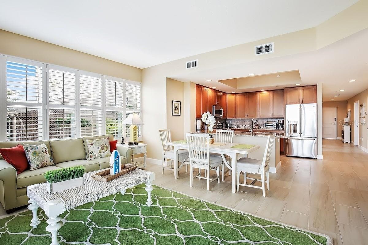 19519 Gulf Blvd #206 photo 5