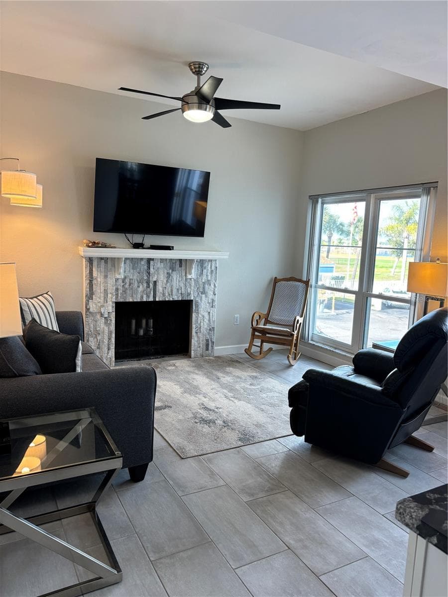 179 Medallion Blvd #E photo 3
