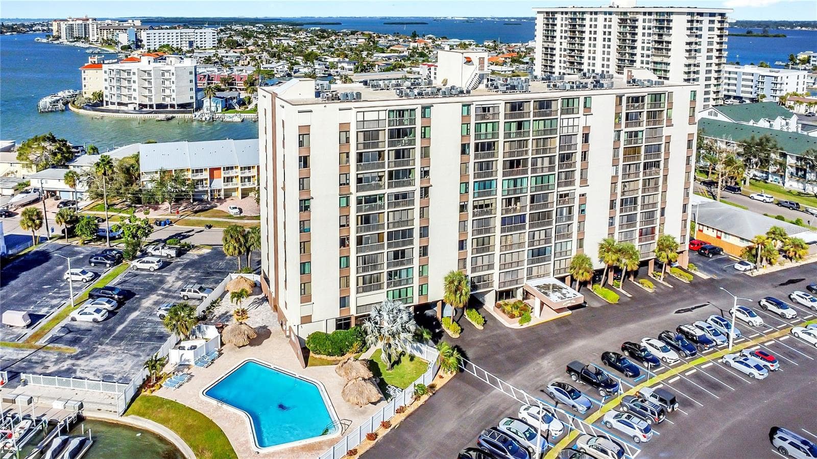 255 Dolphin Pt #407