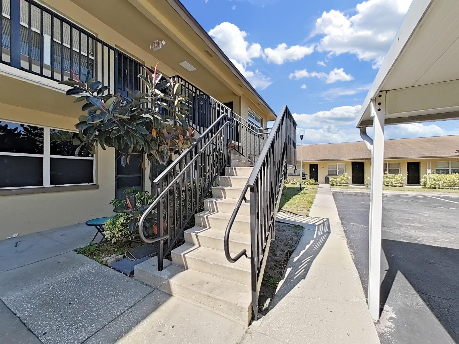 2501 Harn Blvd #H39