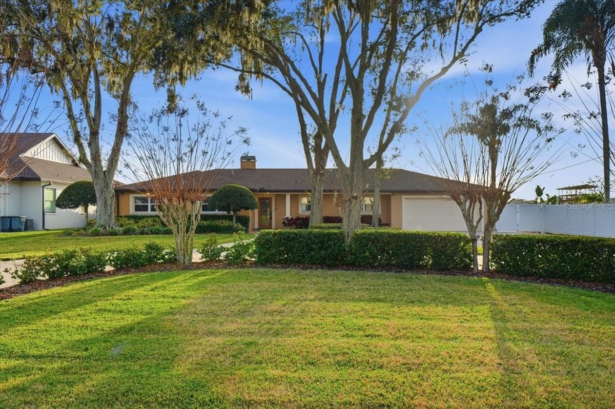 5530 Driftwood Dr photo 4