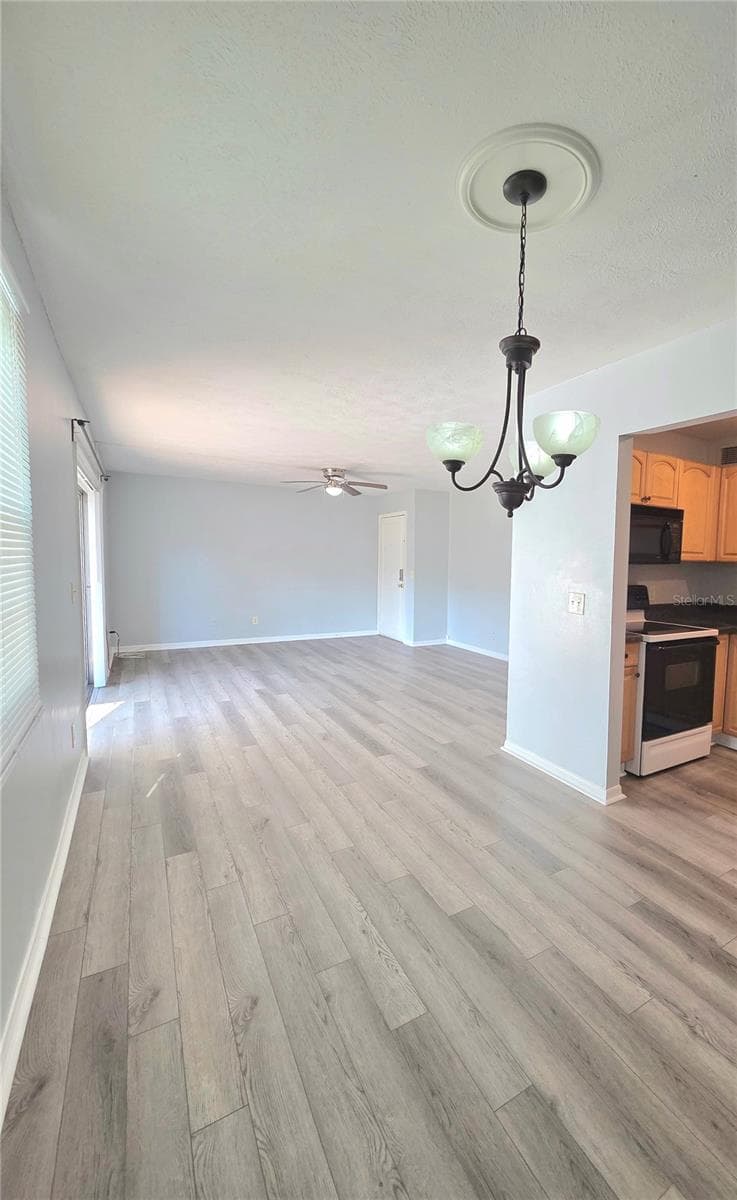 13690 Orange Sunset Dr #102 photo 5