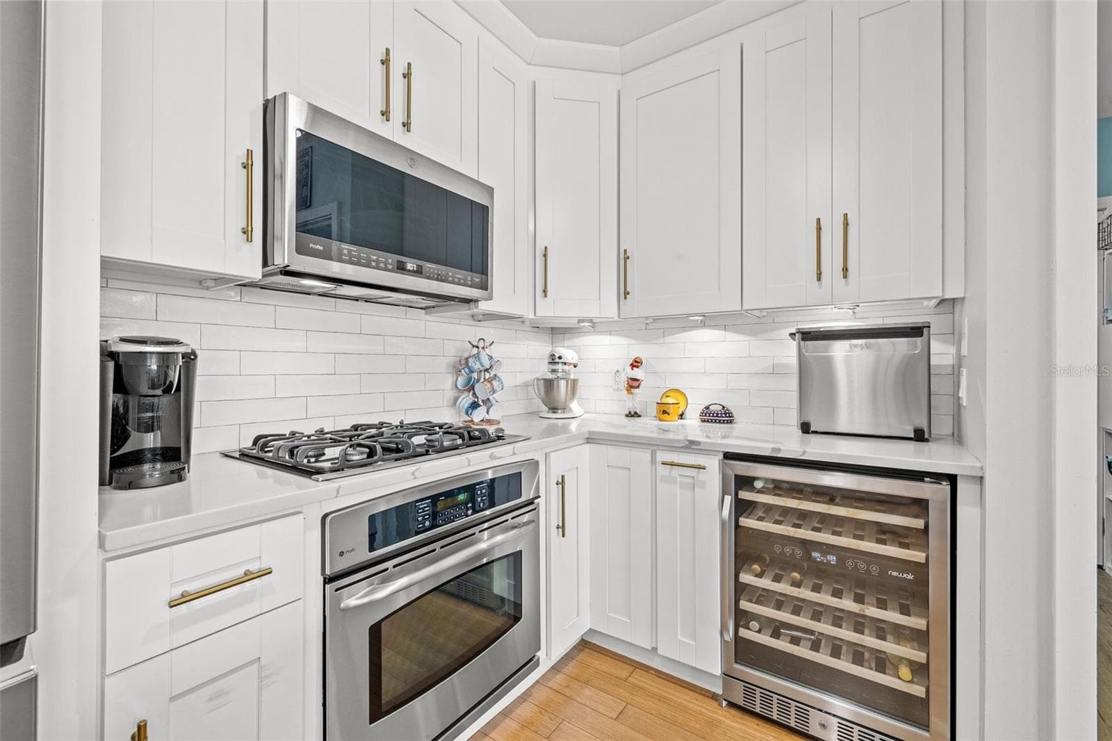 475 2nd St N #201 photo 5