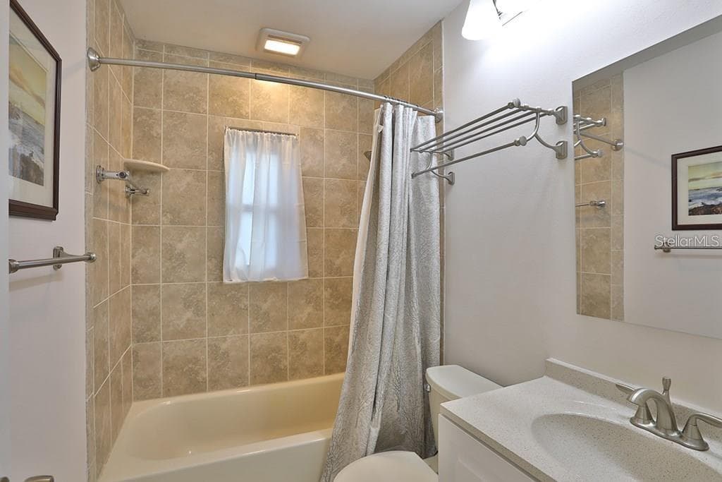 7920 George Washington Ln photo 5