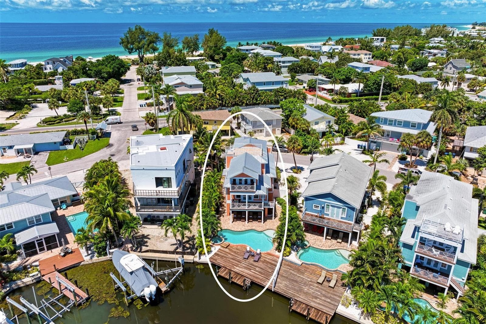 203 N Harbor Dr photo 3