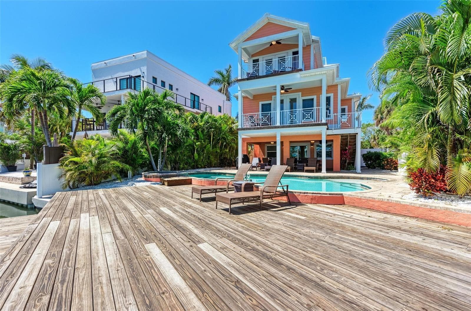 203 N Harbor Dr photo 4