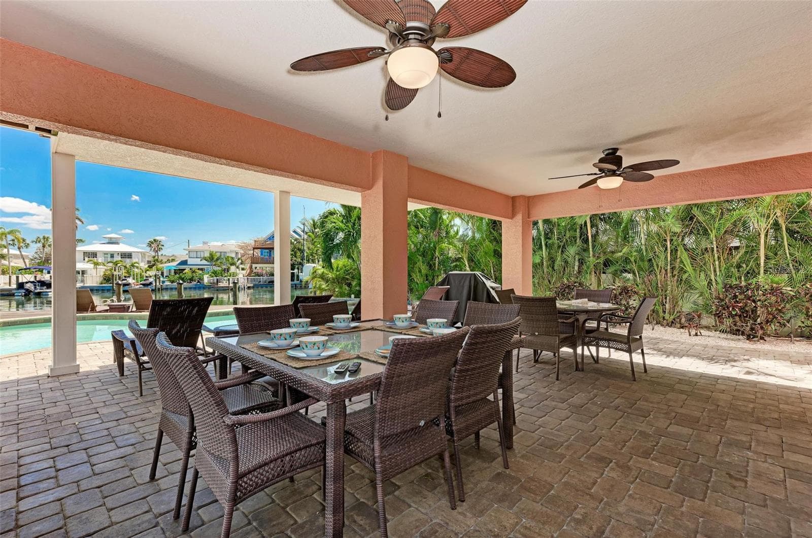 203 N Harbor Dr photo 5