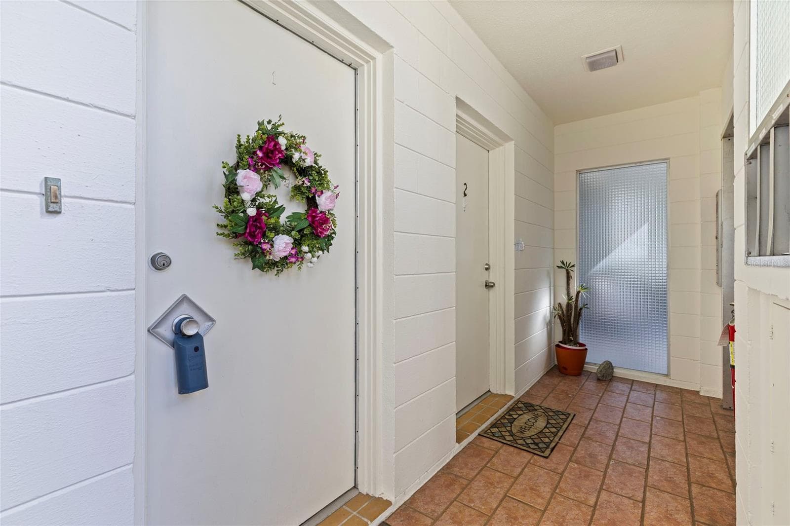 1036 North Shore Dr NE #1 photo 3