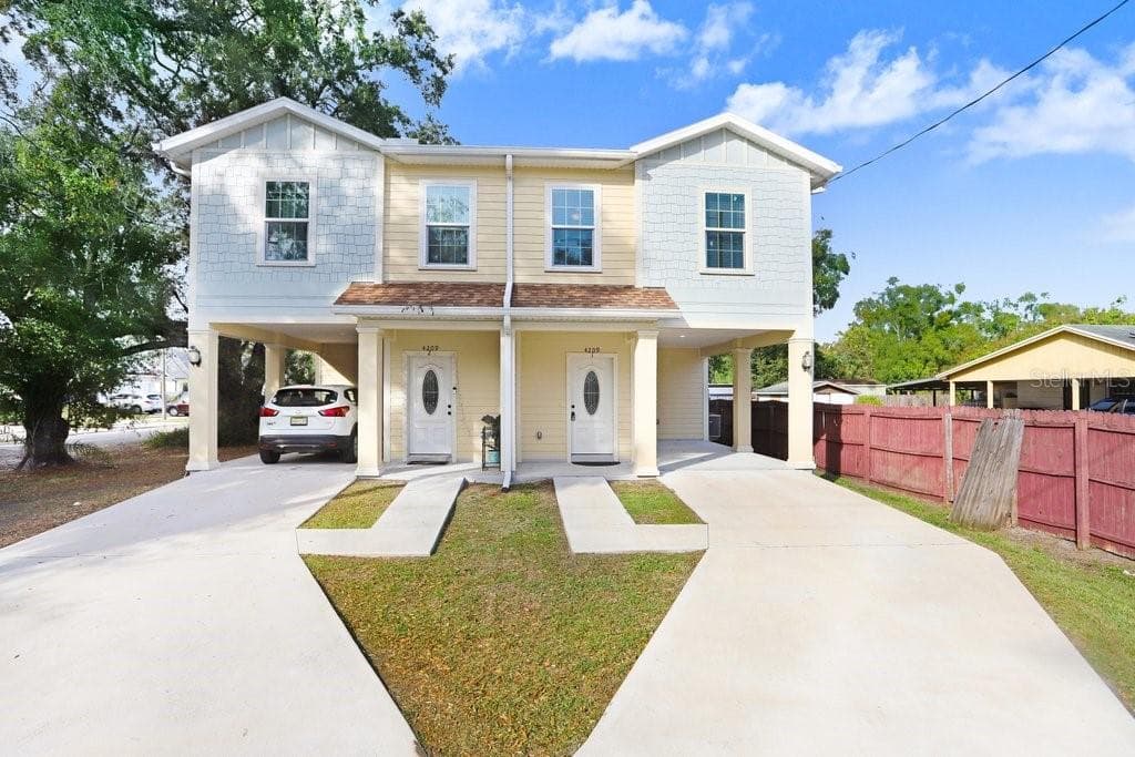 4209 W Woodlawn Ave photo 3