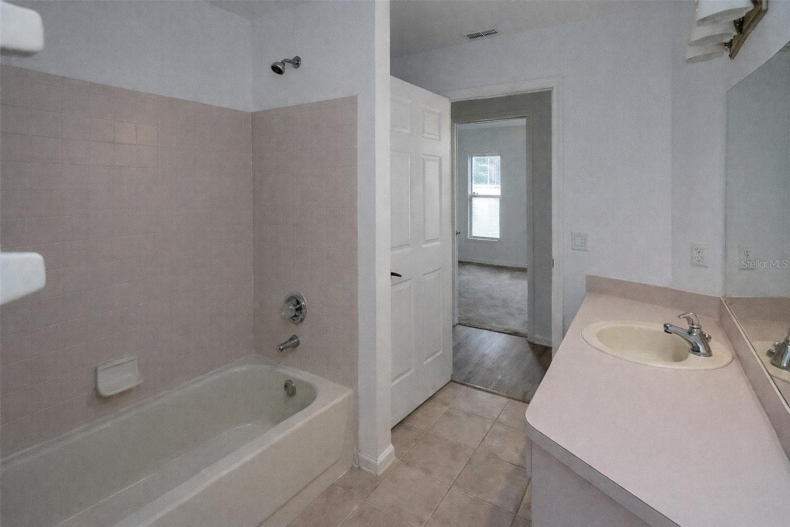 8276 Short Way photo 5