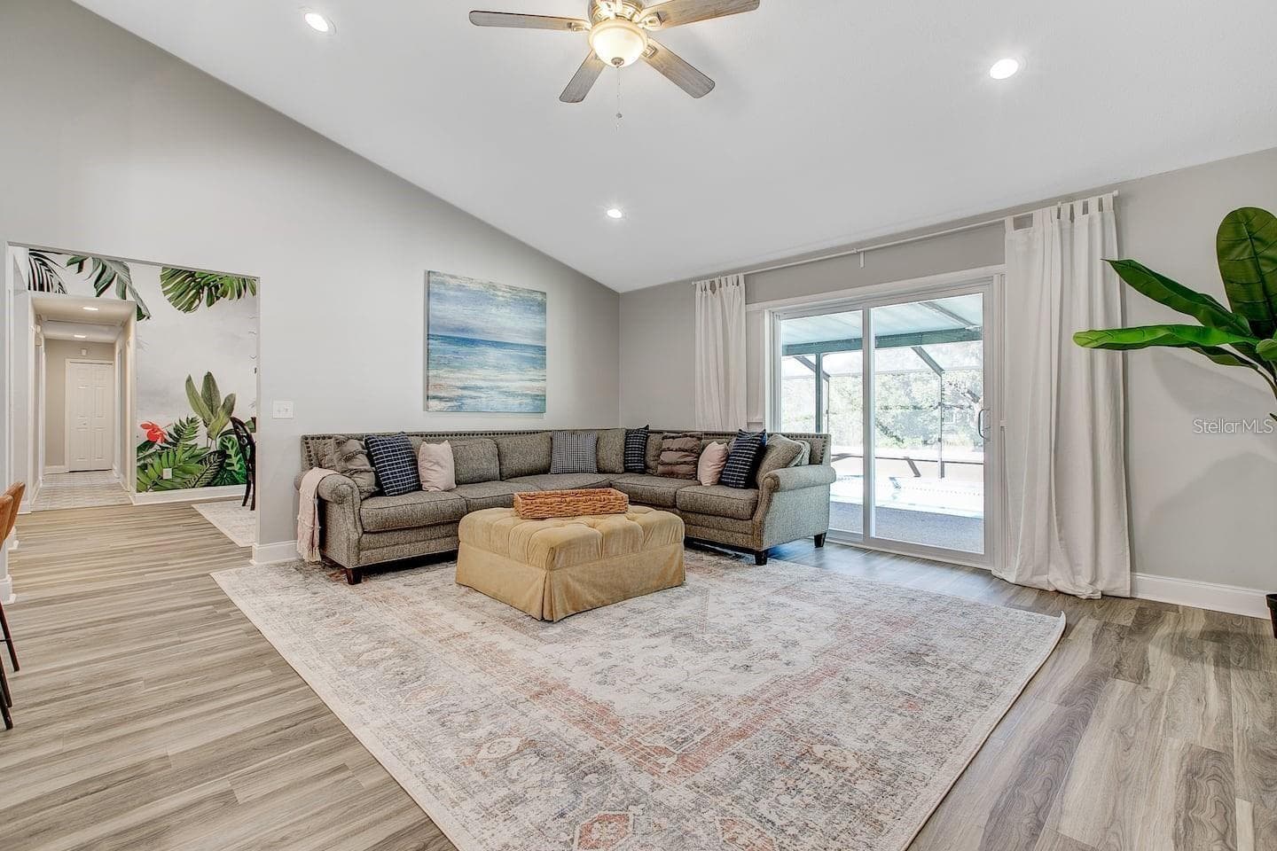 1330 Peachfield Dr photo 5