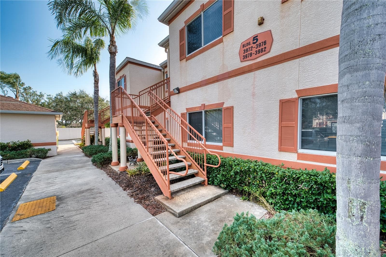 3980 Mediterranea Cir #522 photo 3
