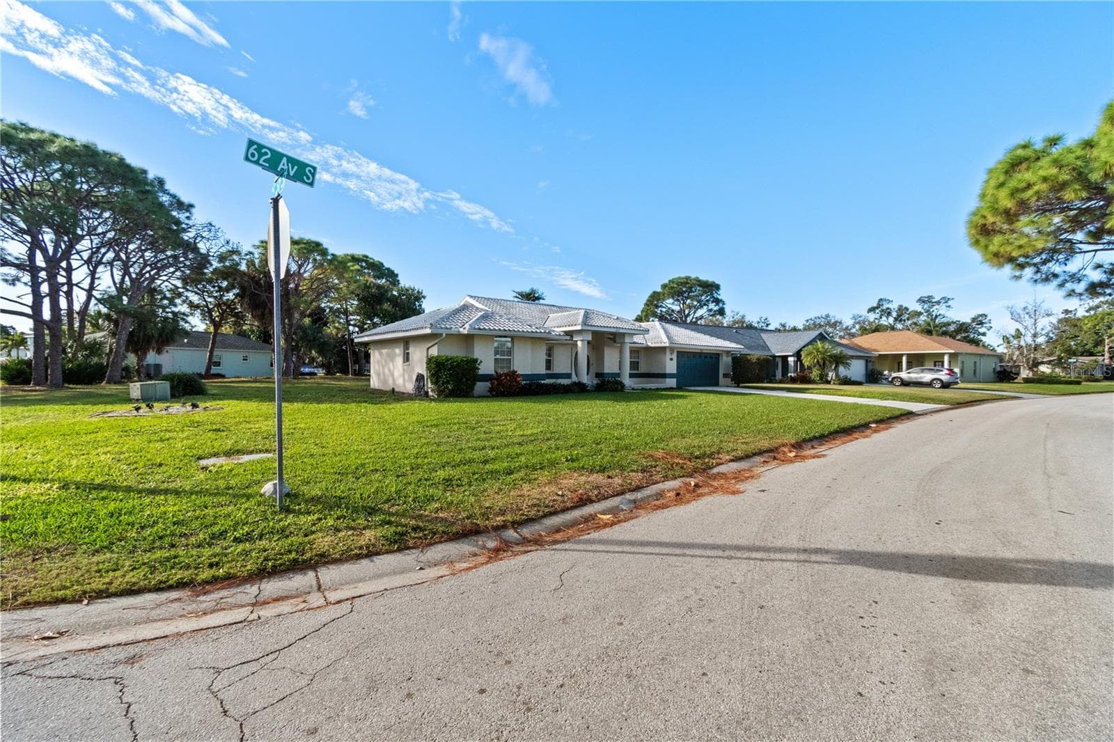 2500 S 62nd Ave