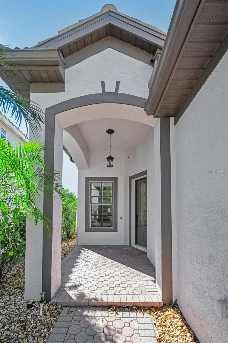 10622 Cape Hatteras Dr photo 5