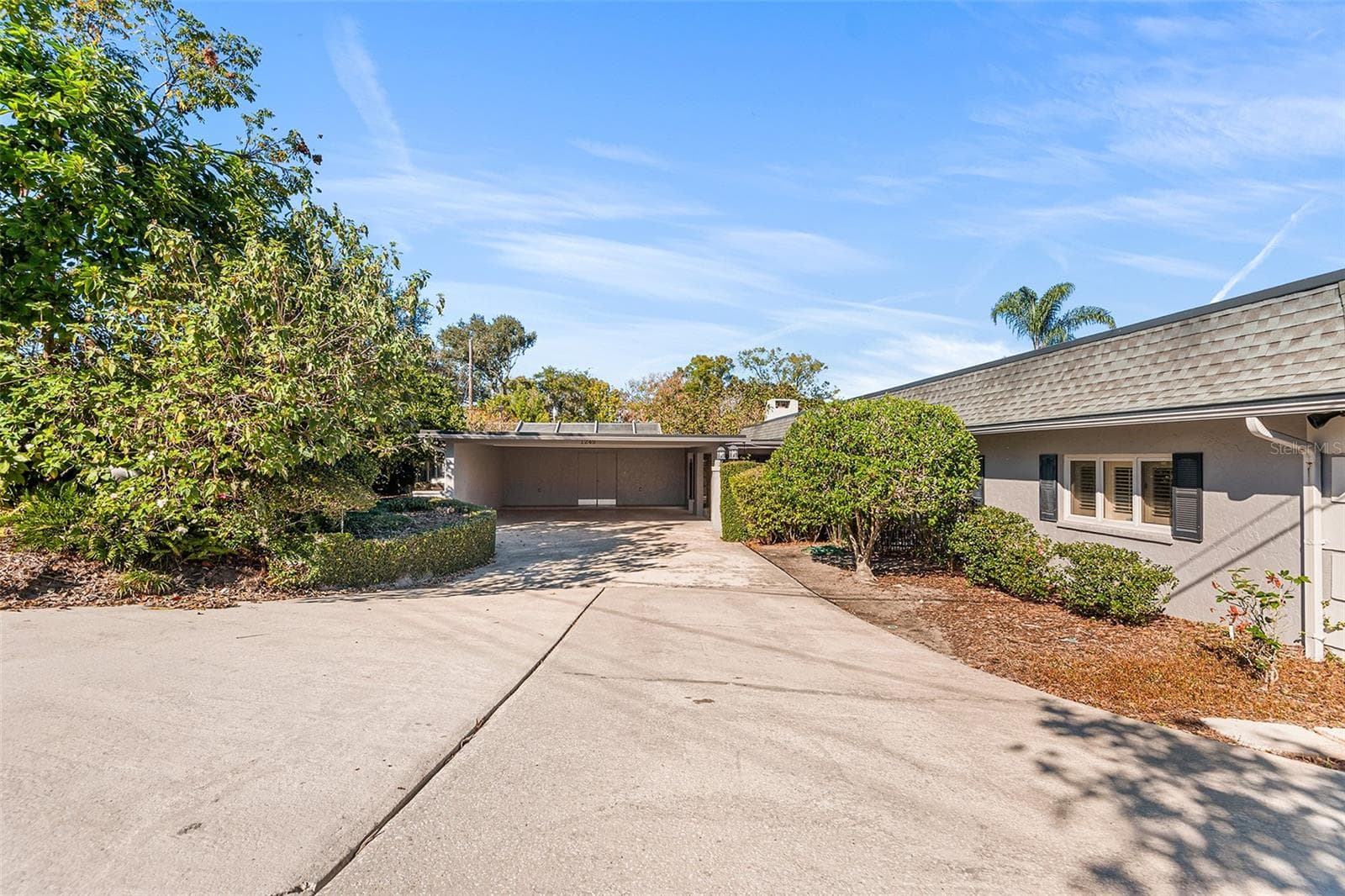 1249 Lake Point Dr photo 5