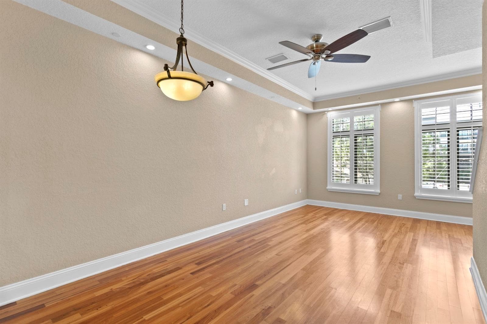 2226 Soho Bay CT photo 3