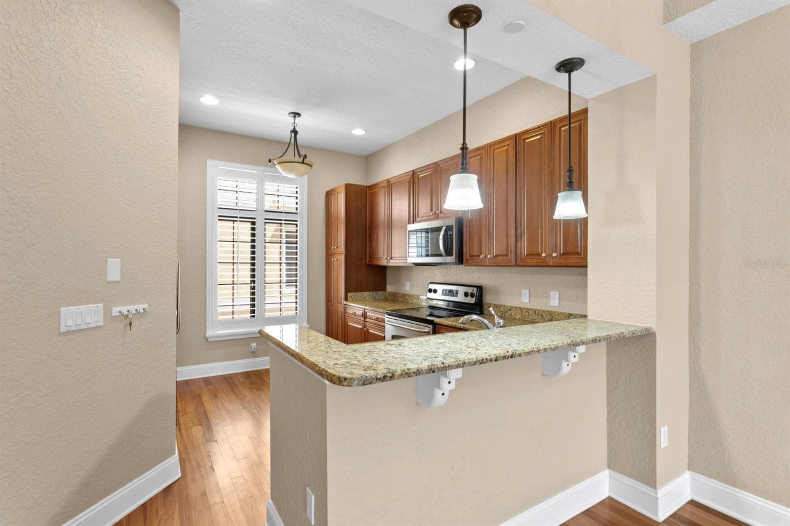 2226 Soho Bay CT photo 5