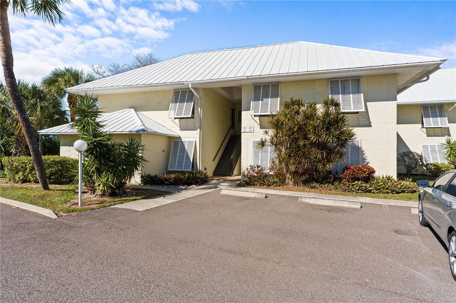 7310 Sunshine Skyway Ln S #112 photo 4