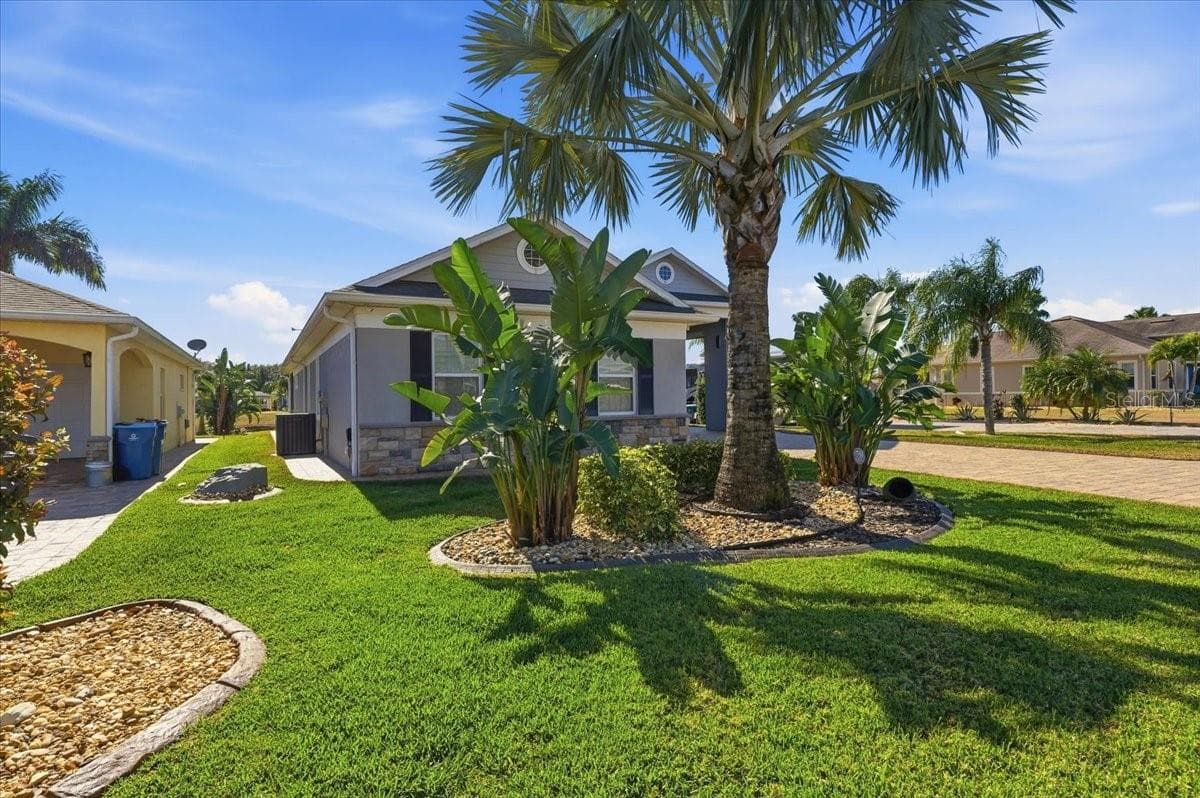 759 Teaberry Trl photo 4