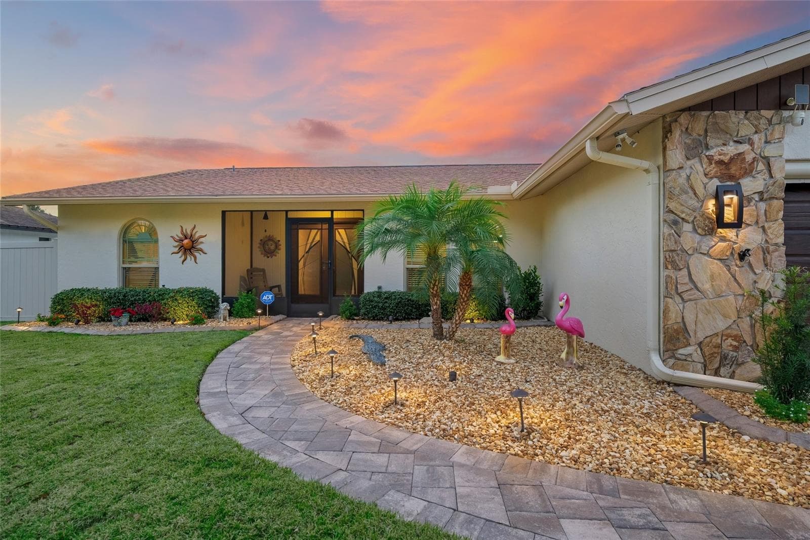 8465 Cypress Lake Cir photo 3