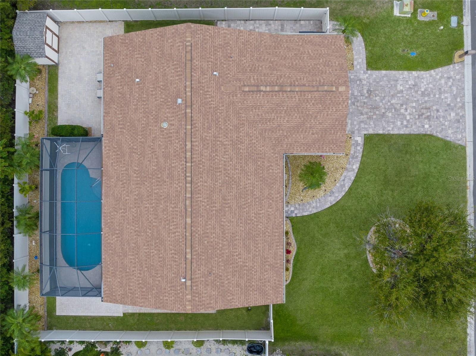 8465 Cypress Lake Cir photo 4