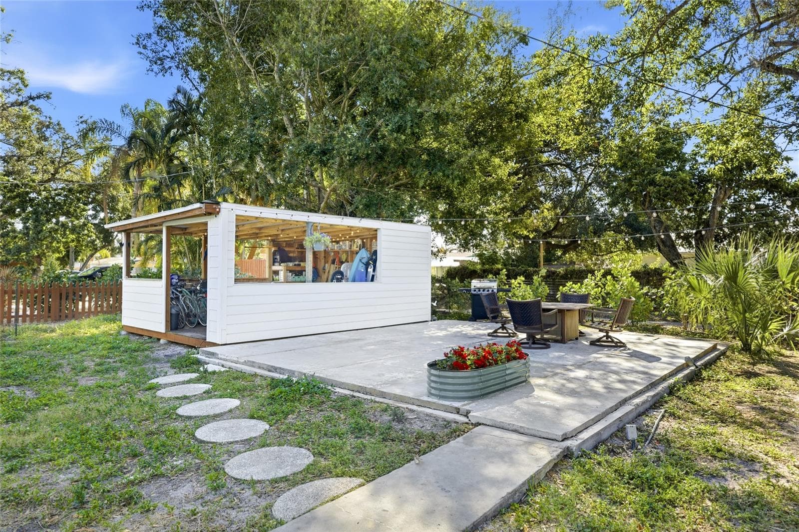 2317 7th Ave W