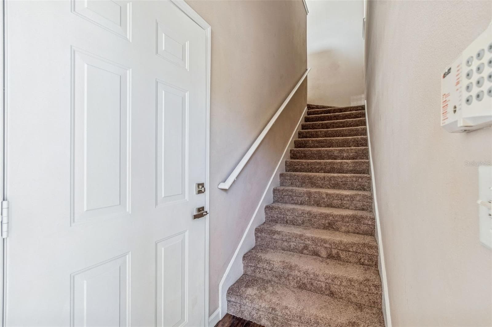 10434 Villa View Cir photo 3