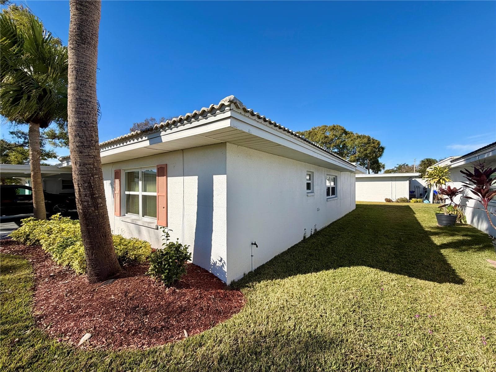 515 Cameo Dr photo 3