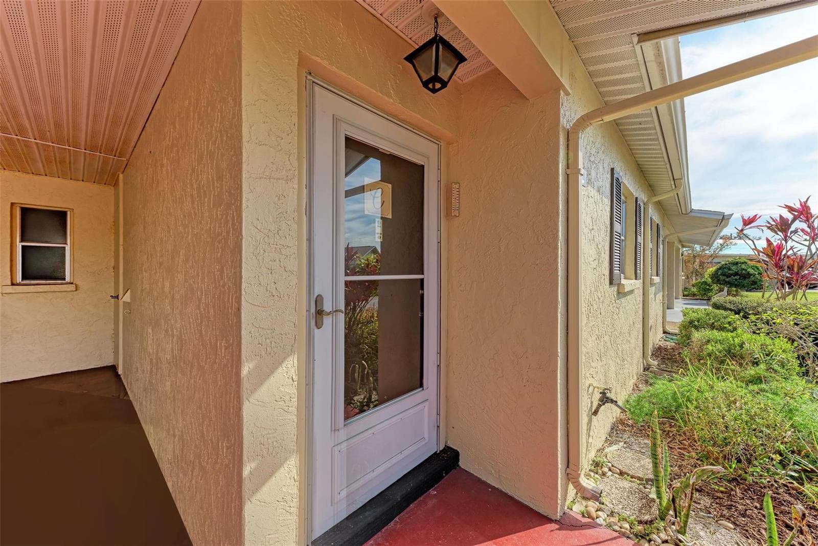 390 301 Blvd W #8C photo 5