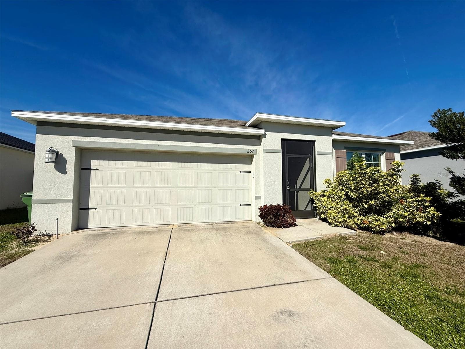 257 Meadowbrook Blvd photo 4