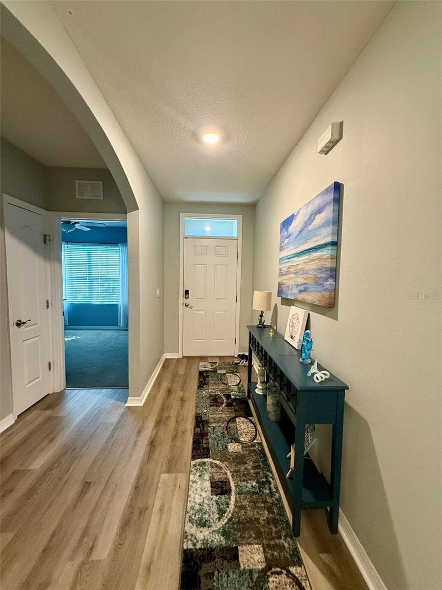 257 Meadowbrook Blvd photo 5