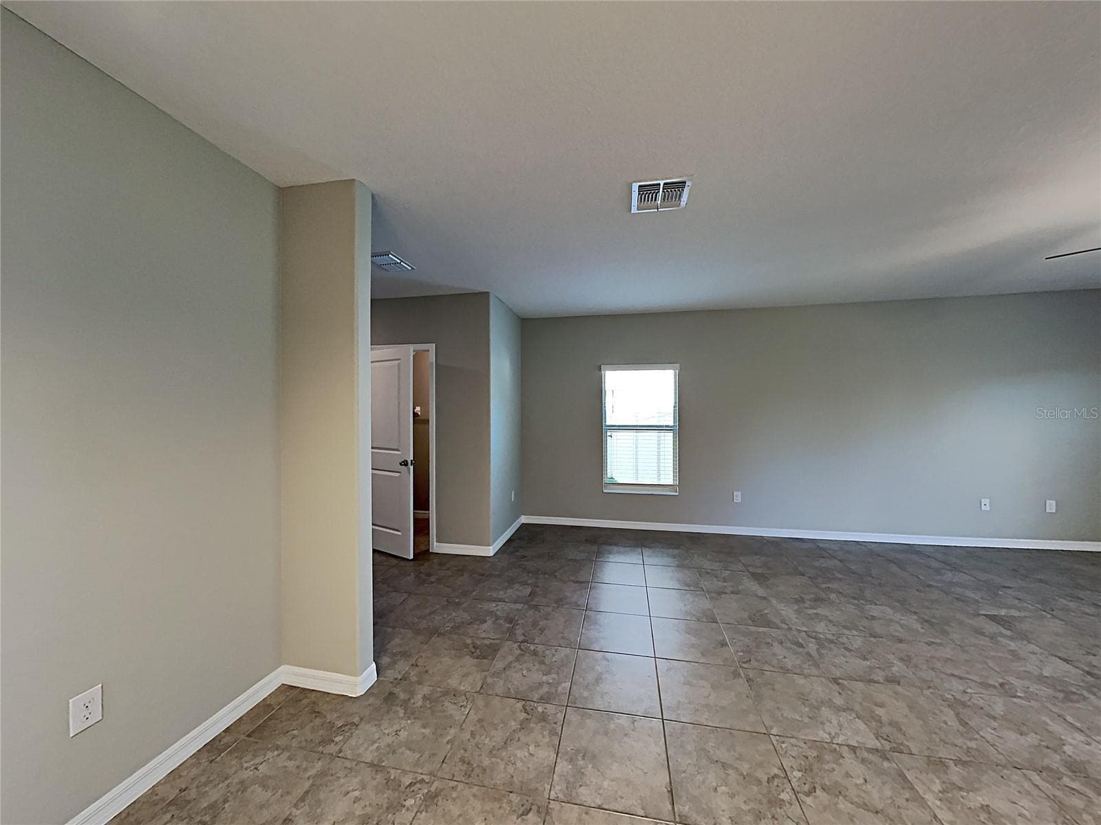 5125 White Chicory Dr photo 3